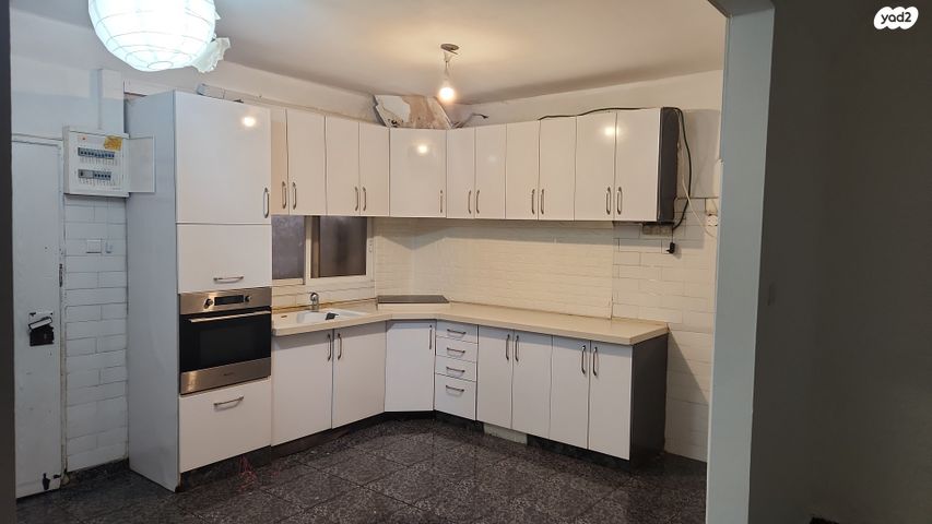 דירה, ארלוזורוב 4, שכונה ג', באר שבע