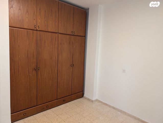 דירה, יגאל אלון 10, רמות, ירושלים