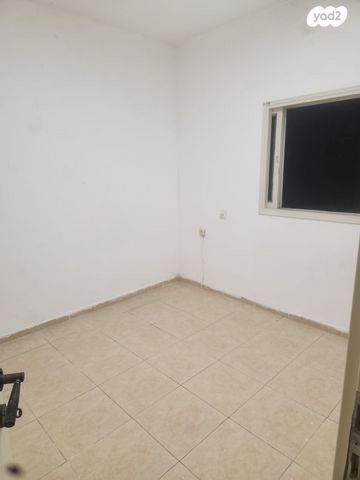 דירה, יהודה לייב פינסקר 40, רמב"ם, ראשון לציון