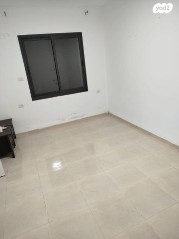 דירת גן, הלולב 12, עבדון, עבדון