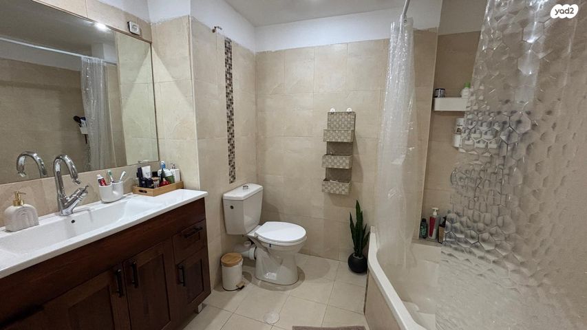 דירה, החרוב 217, קנדי, עתלית