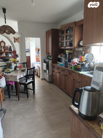 דופלקס, נתיב הכרמל 10, בן דור, נשר