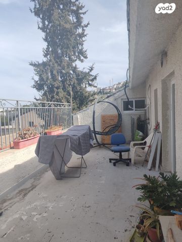 דופלקס, נתיב הכרמל 10, בן דור, נשר