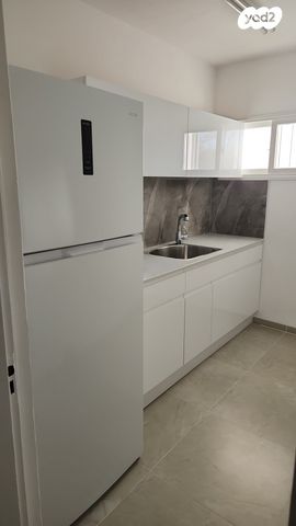 קיבוץ גלויות 45