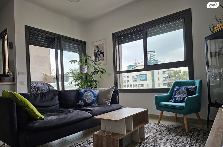 סאבלט, ביאליק 64, שכונת בן גוריון, מרכז העיר ג', רמת גן