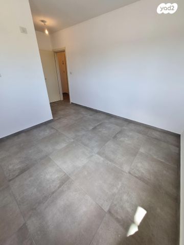 דירה, חזון עובדיה 54, אגמים מזרח, אשקלון