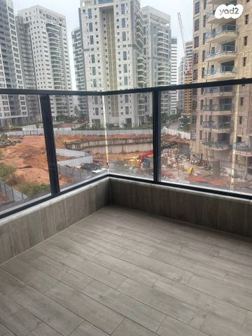 דירה, יצחק שמיר 17, רמת הדר, גבעת שמואל