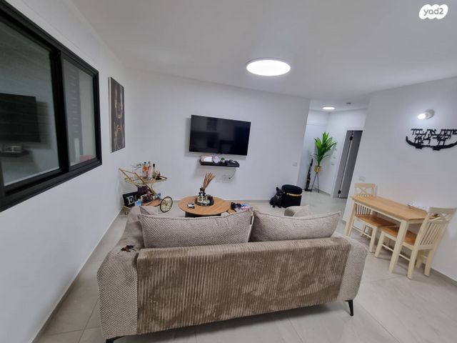 יחידת דיור, אבשלום 12, ניסן, חדרה