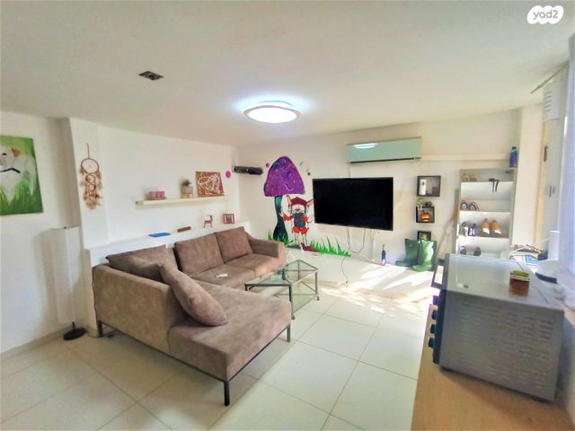 דירת גן, גביש 1, עלי זהב, עלי זהב