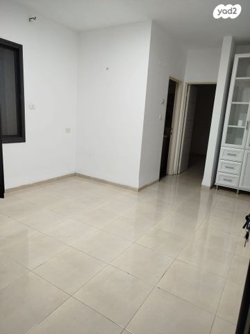 דירת גן, הלולב 12, עבדון, עבדון