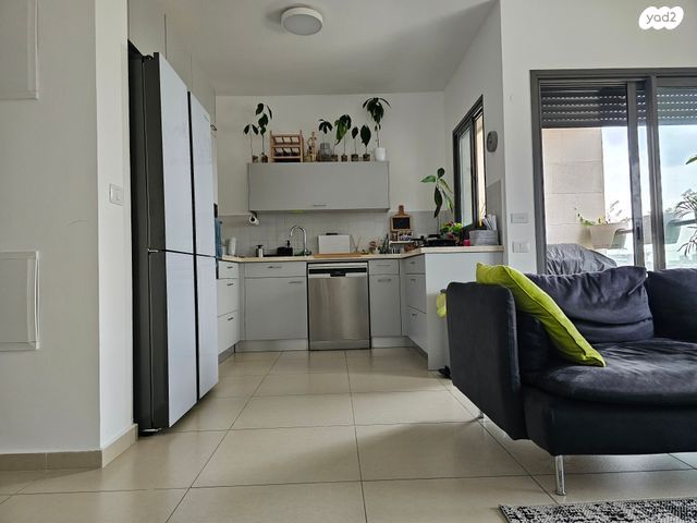 סאבלט, ביאליק 64, שכונת בן גוריון, מרכז העיר ג', רמת גן