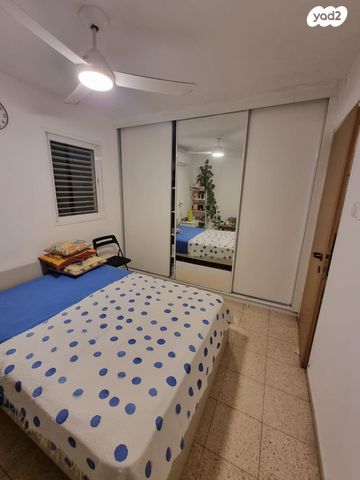 יחידת דיור, שטרן 23, סירקין, כפר סבא