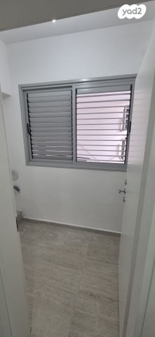 דירה, קרל פופר 9, קרית המדע, נתניה