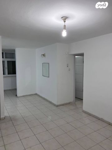 דירה, ראובן 17, בני ישראל, קרית גת