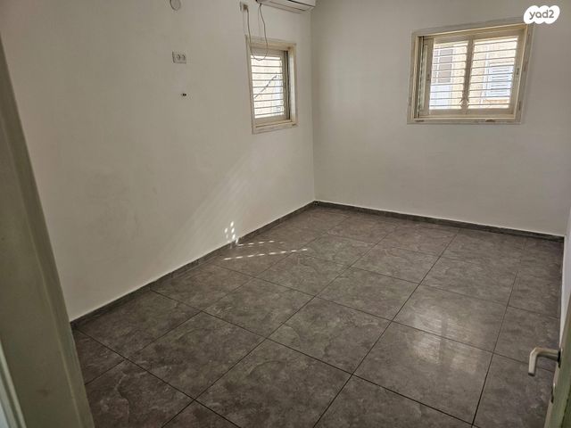 דירה, אחד העם 11, א' / צפון מזרח העיר, רחובות