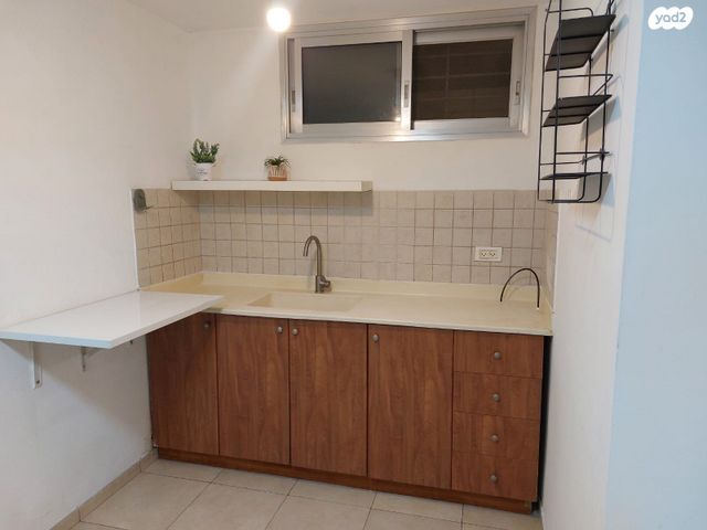 יחידת דיור, גלגל המזלות 99, מתחם 11, הוד השרון