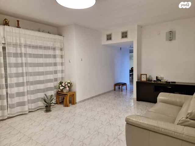 בית פרטי/ קוטג', מבצע דני 13, שכונה ו', באר שבע