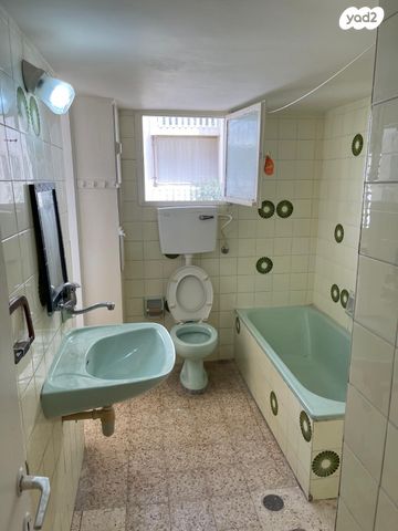 דירה, חנקין 10, מגדיאל, הוד השרון