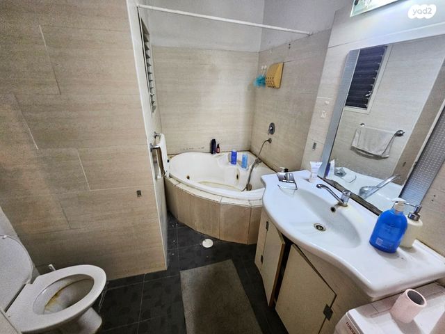 דירה, ארלוזורוב 29, שכונת חשמונאים, מרכז העיר א, רמת גן