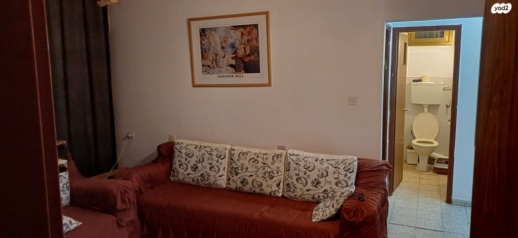 אסתר המלכה 3