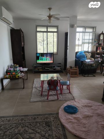 דופלקס, נתיב הכרמל 10, בן דור, נשר