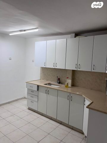 דירה, ראובן 17, בני ישראל, קרית גת