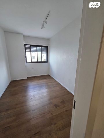 דירה, אנטוקולסקי 21, הצפון החדש - דרום, תל אביב יפו