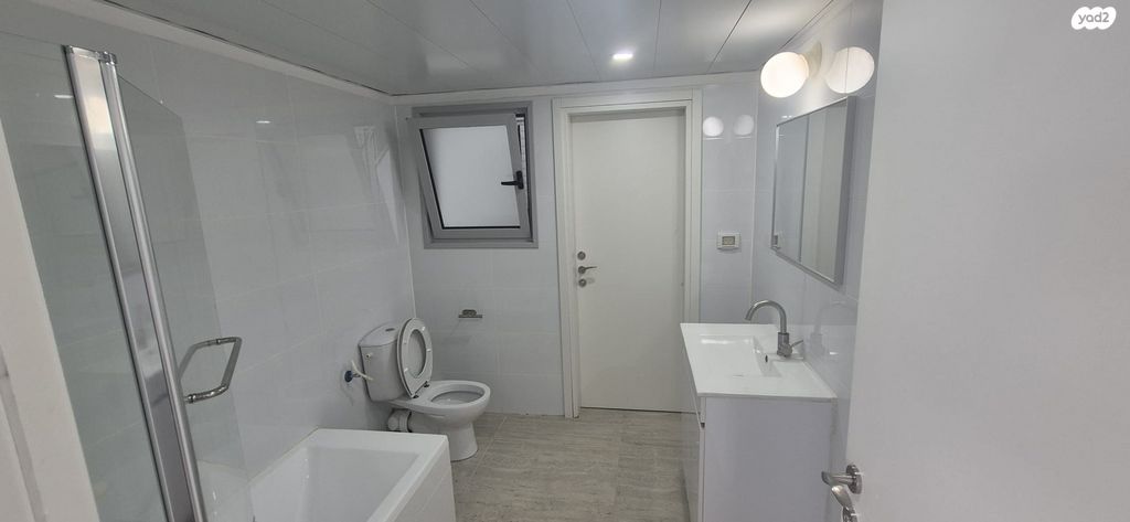 דירה, קרל פופר 9, קרית המדע, נתניה