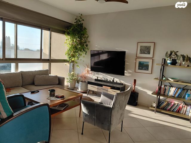 דירה, החומש 7, מגדיאל, הוד השרון