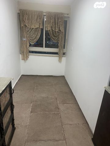 דירה, רבי צדוק 11, קטמונים, ירושלים