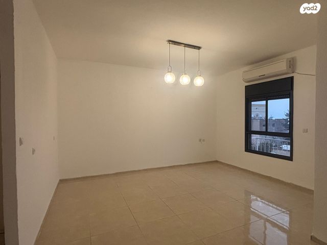 דירה, שדרות אליהו גולומב 34, הדר עליון, חיפה