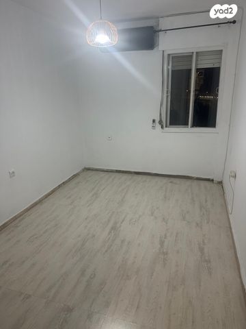 דירה, רבי צדוק 11, קטמונים, ירושלים