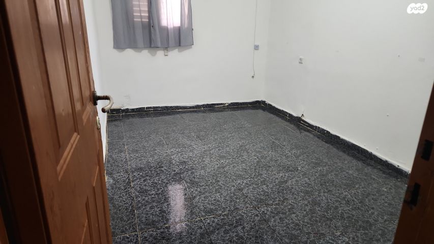 ארלוזורוב 4