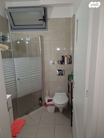 דירה, השופטים 10, אחוזת כנרת, טבריה