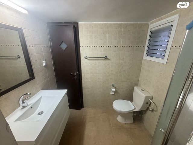 דירה, שדרות אליהו גולומב 34, הדר עליון, חיפה