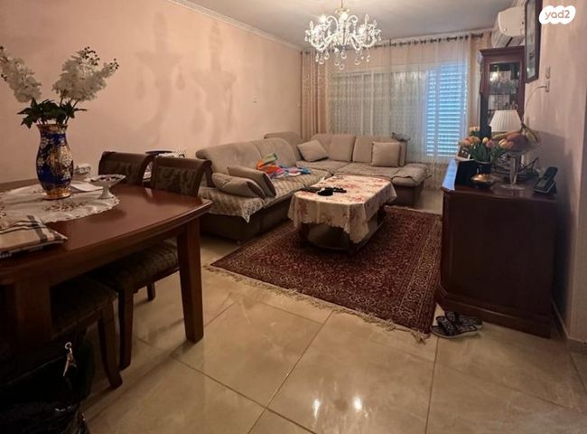 דירה, גיורא יוספטל 23, גיורא, טירת כרמל