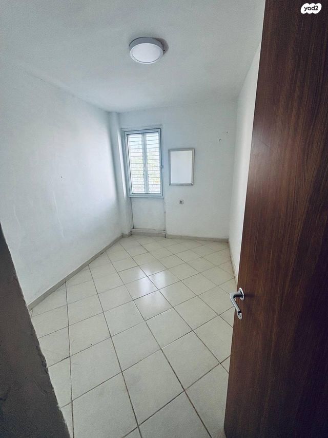 דירה, ביאליק 42, בן גוריון, אשקלון