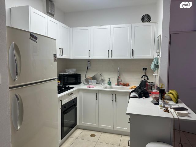 דירה, דרך מרדכי בשיסט 41, נווה עמית, רחובות