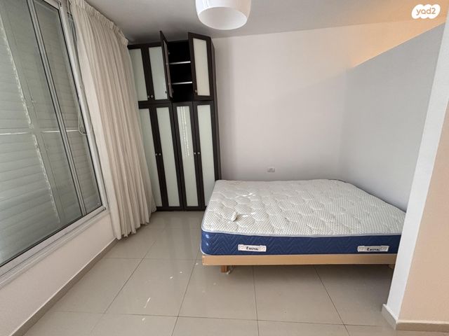 יחידת דיור, ד"ר מוסקוביץ' 18, ב' / צפון מערב העיר, רחובות