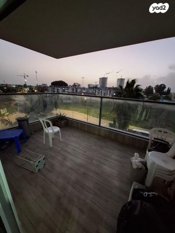 דירה, הרב זבולון גרז 1, רחובות הצעירה, רחובות