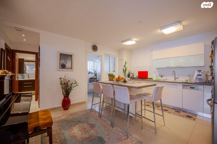 דירה, מעפילי אגוז 36, נווה חן, תל אביב יפו