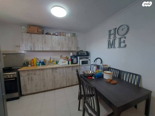 דו משפחתי, גבים, ערד