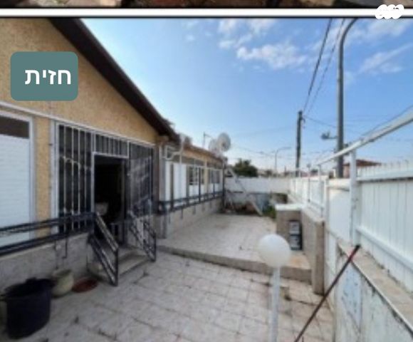 שיכוני המזרח