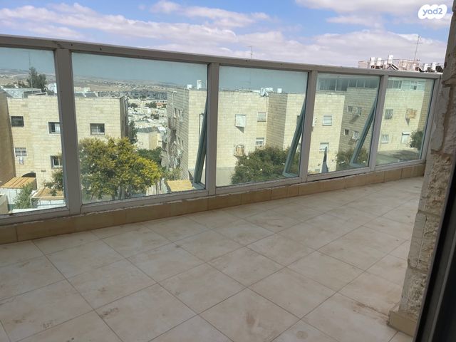 רינה ניקובה 