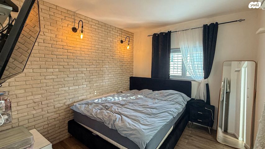 גג/ פנטהאוז, הרצל, בת ים