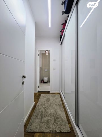 דירה, רעננה