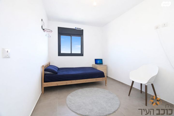 דירה, קרל פופר 5, קרית המדע, נתניה