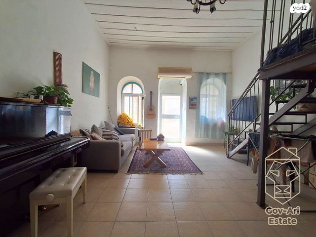 דירה, רבי אריה, מחנה יהודה - לב העיר, ירושלים