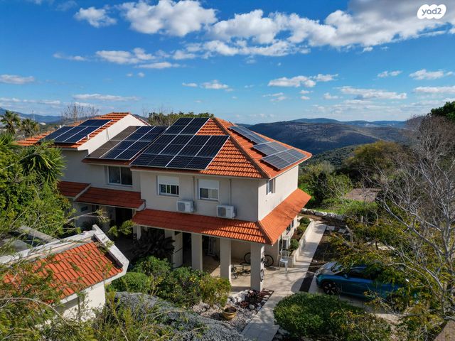 בית פרטי/ קוטג', צורית