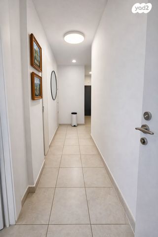 דו משפחתי, אחוזת ברק, אחוזת ברק